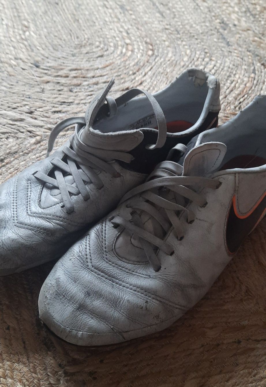 NIKE TIEMPO korki 40,5