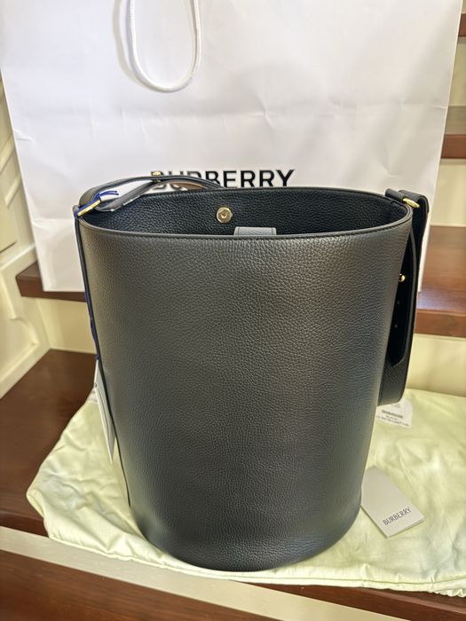 Шкіряна сумка Burberry