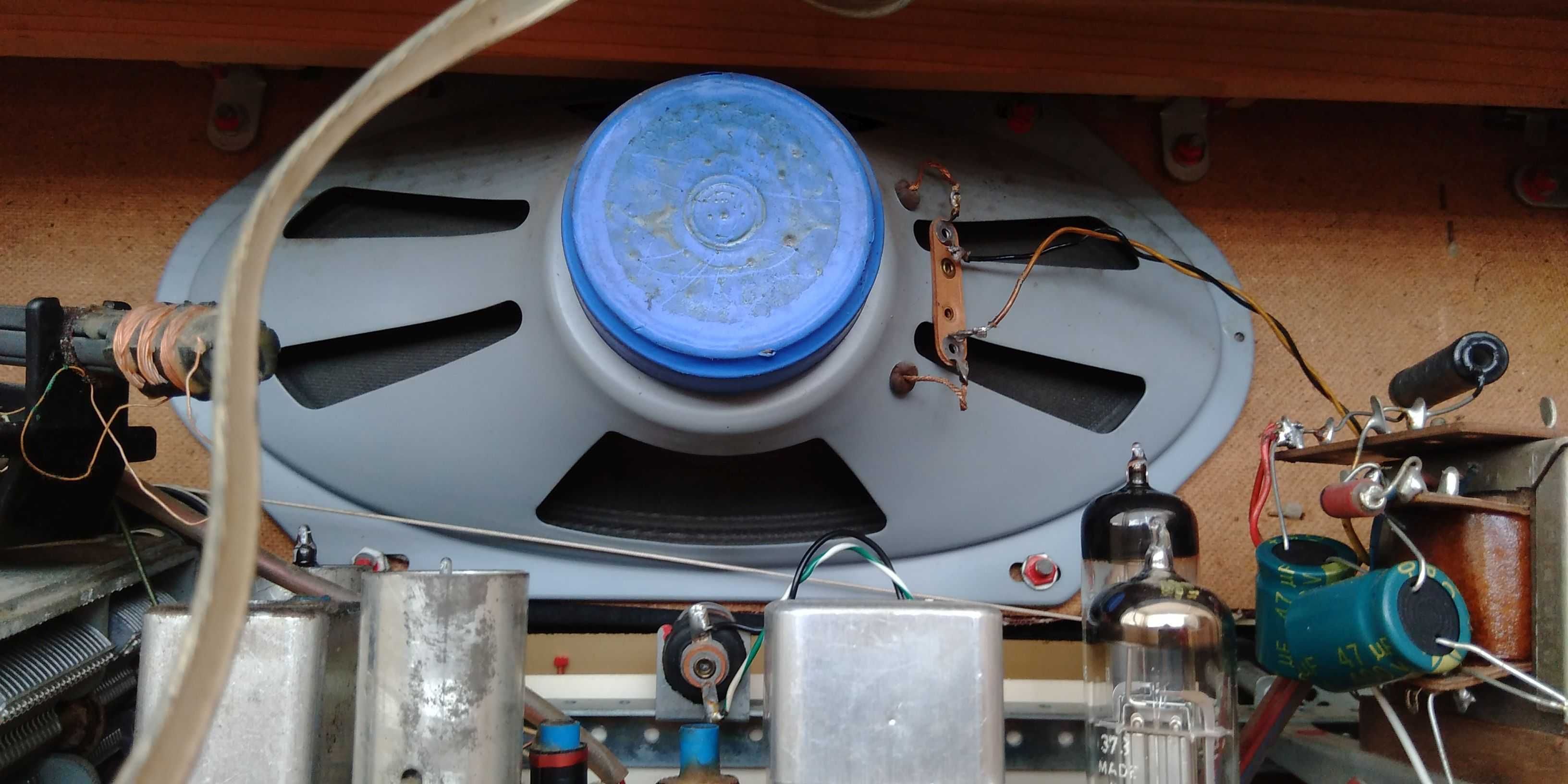 Rádio Antigo a Válvulas Schaub Lorenz Goldy 40
