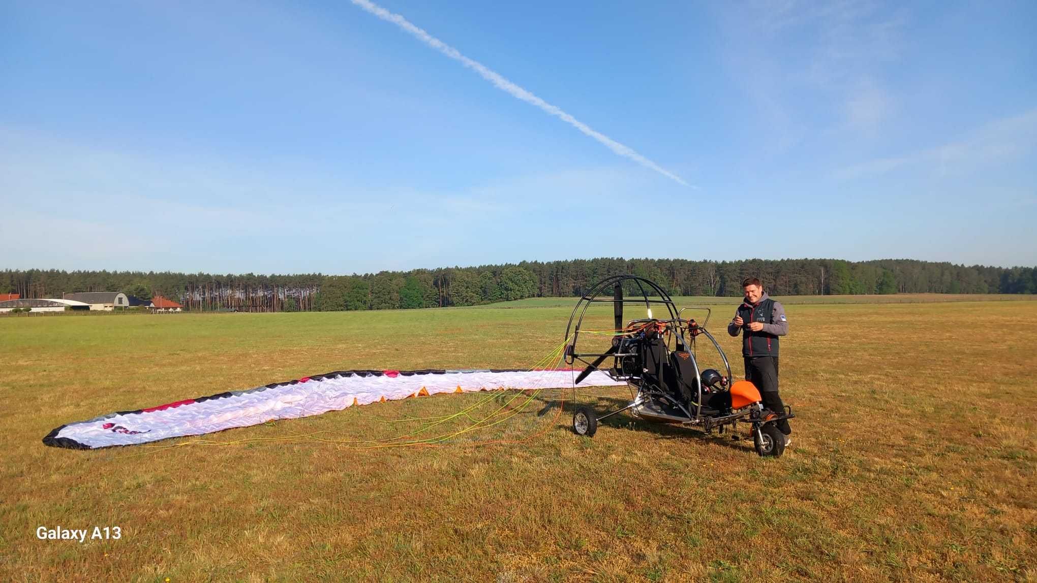 Lot widokowy Moto-paralotnią 15" +FILM GO PRO