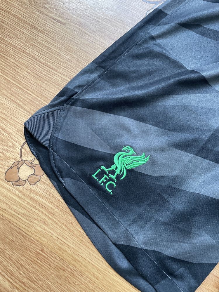 Футбольні шорти Nike Liverpool