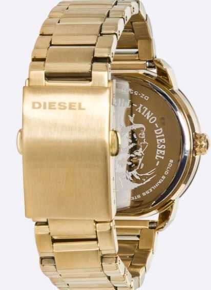 Sportowy elegancki zegarek Diesel DZ7333