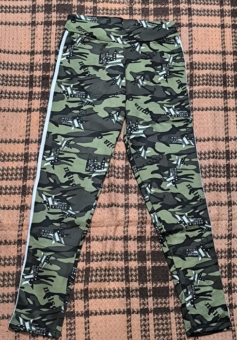 Нові лосіни жіночі на флісі з мілітарі принтом розмір M-L