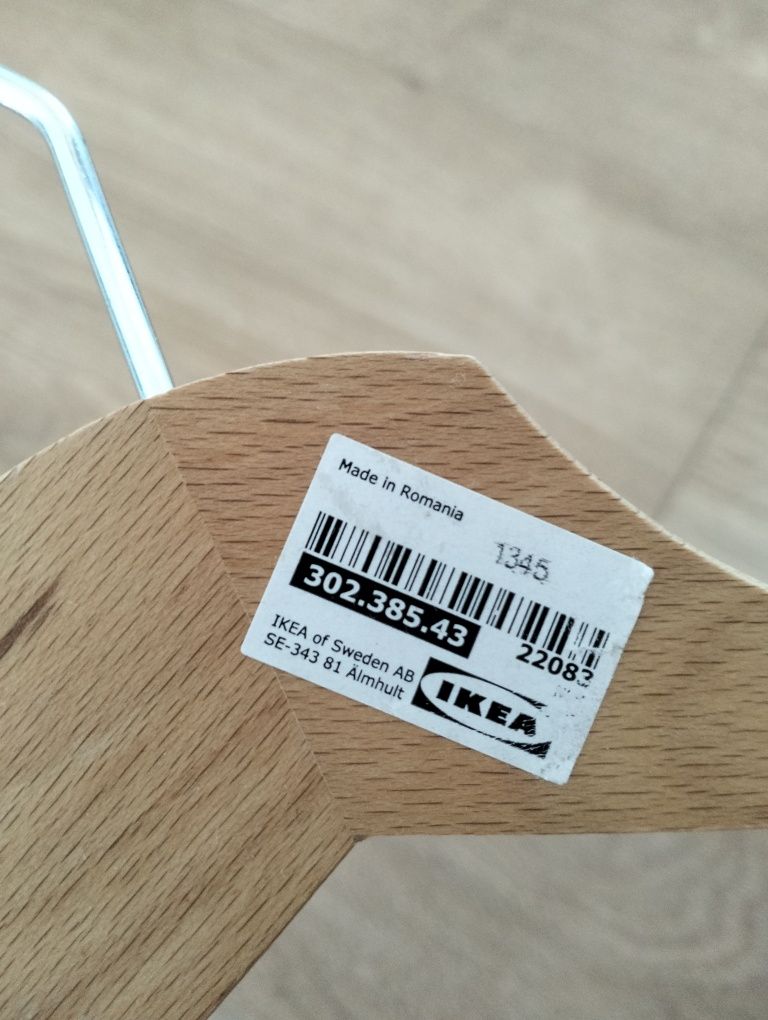 30 cabides para roupa IKEA
