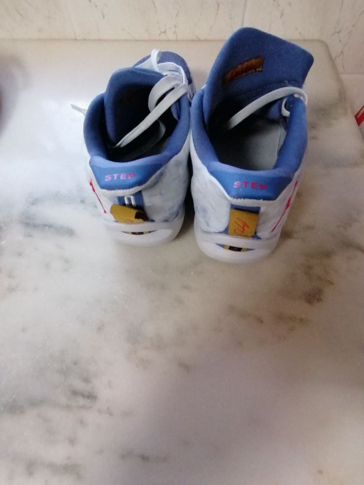 Sapatilhas Nike para basket usadas