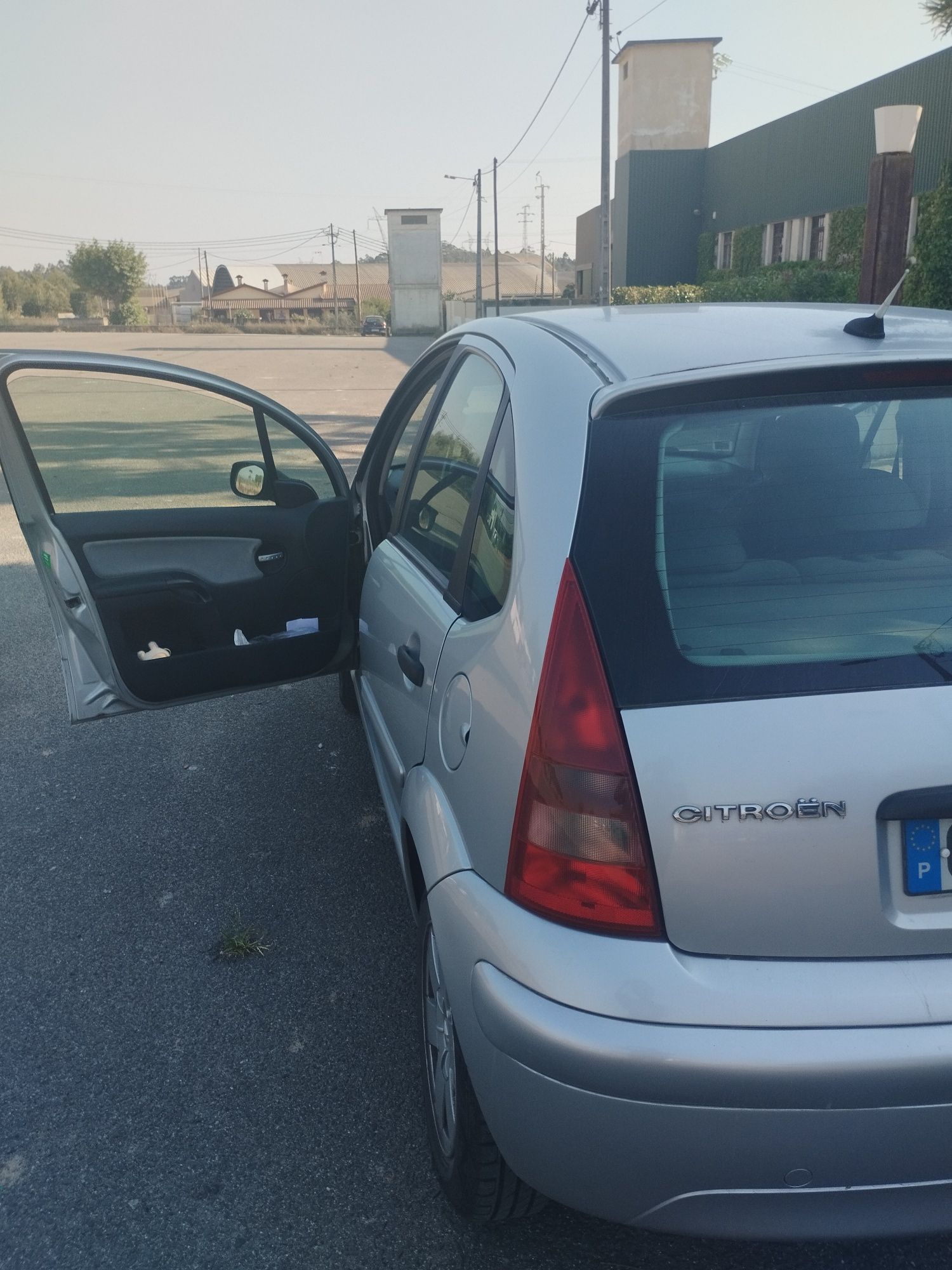 Citroen C3 de 2003 2.000€