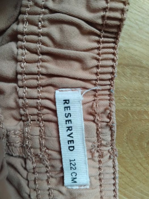 Krotkie spodenki r.122 reserwed