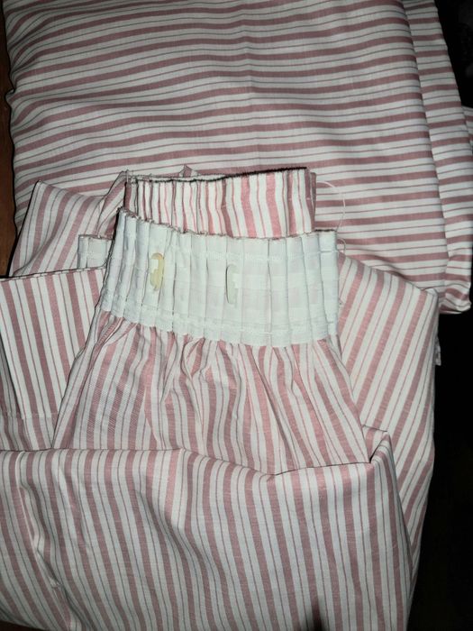 2 cortinados com fita para franzir