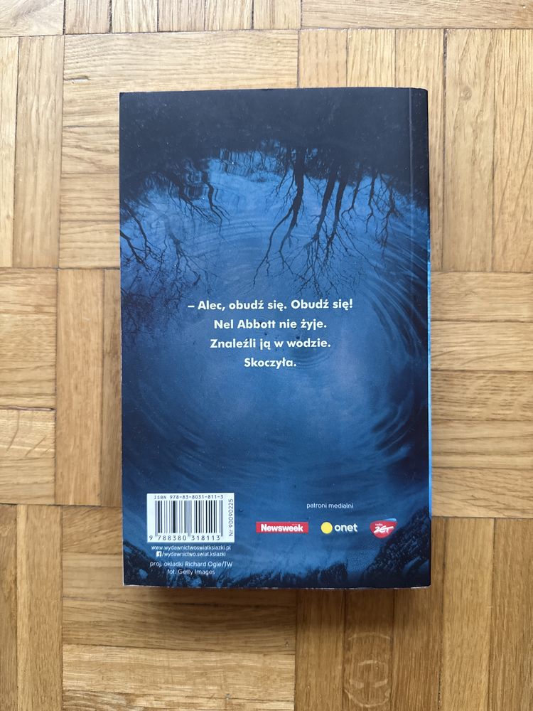 Książka "Zapisane w wodzie" Paula Hawkins