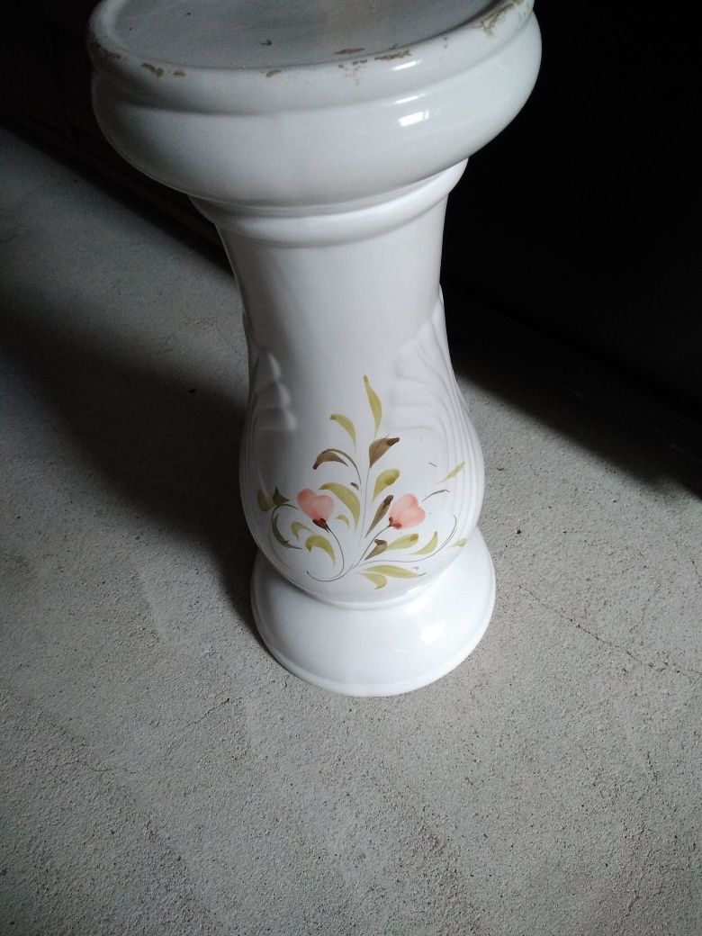 Colunas (pedestal) em porcelana