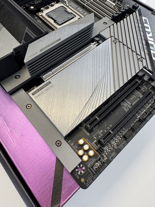 Płyta główna Gigabyte X670E Aorus Master (wada)