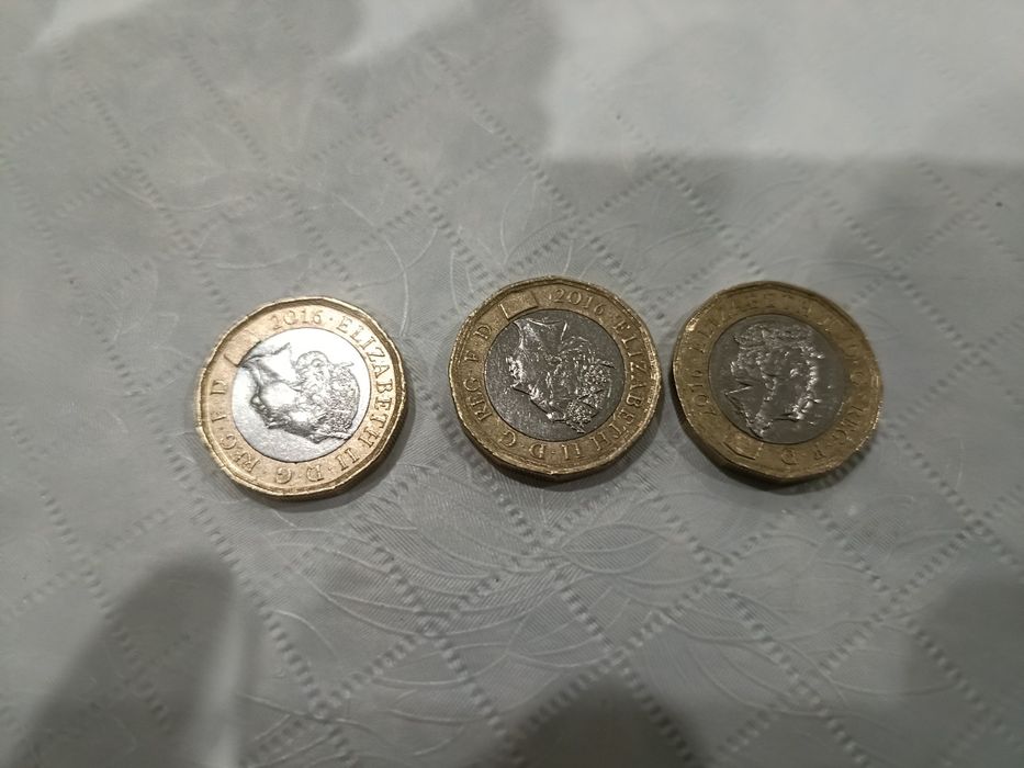 MOEDA 1 Libra RAINHA ELIZABETH II ONE POUND 2016