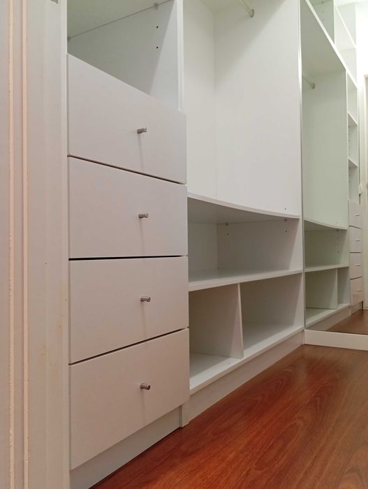 T2 Remodelado | 73,5m2 | Garagem | Vistas e METRO À PORTA