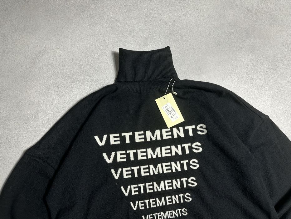 Светр VETEMENTS Black Jacquard Sweater