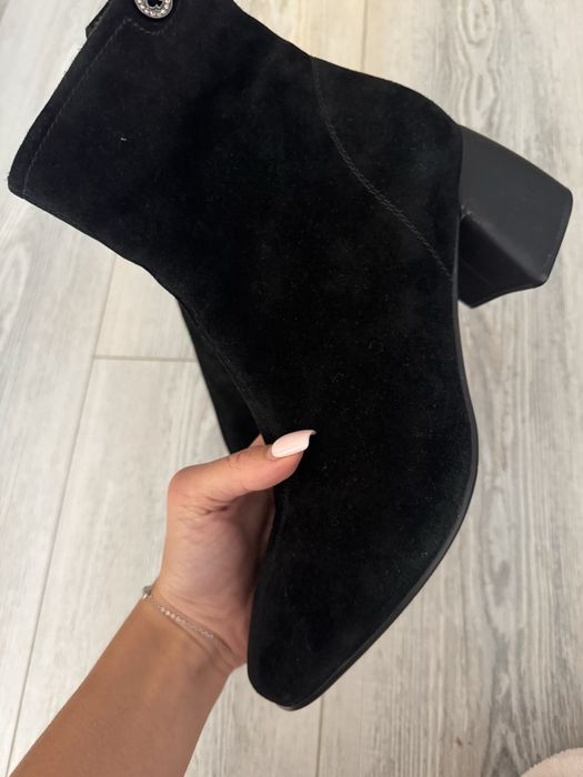 Ботильйони з натуральної замші