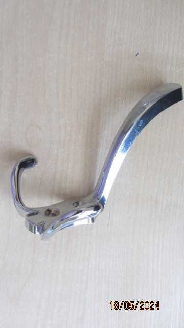 Очень красивые мебельные .крючки