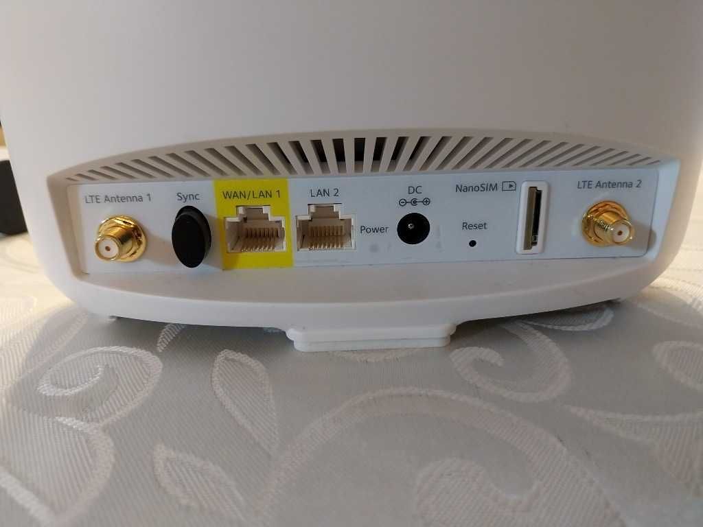 Orbi Netgear LBR20 Lte Sim internet Router ruter + dwie antey zew.