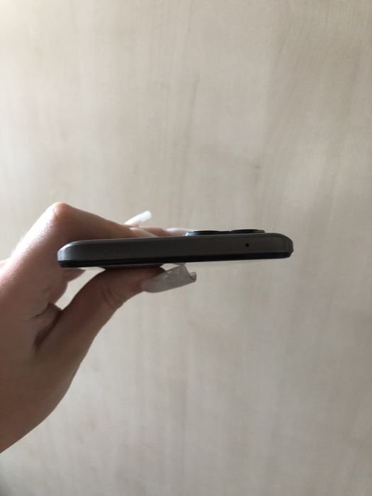 Продам Realme 8 6/128