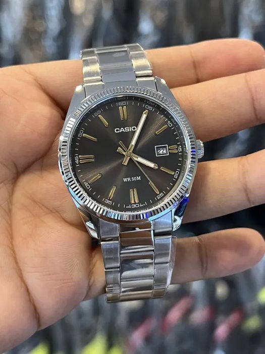 Elegancki męski zegarek Casio nowy