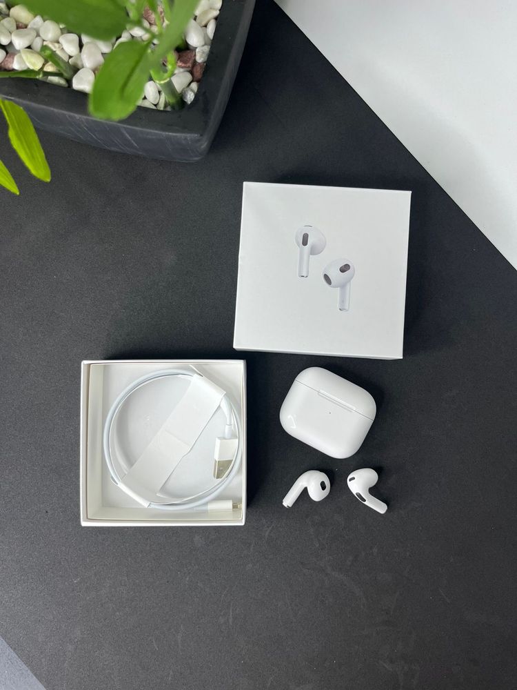 Airpods  3 geracao c/ caixa MagSafe