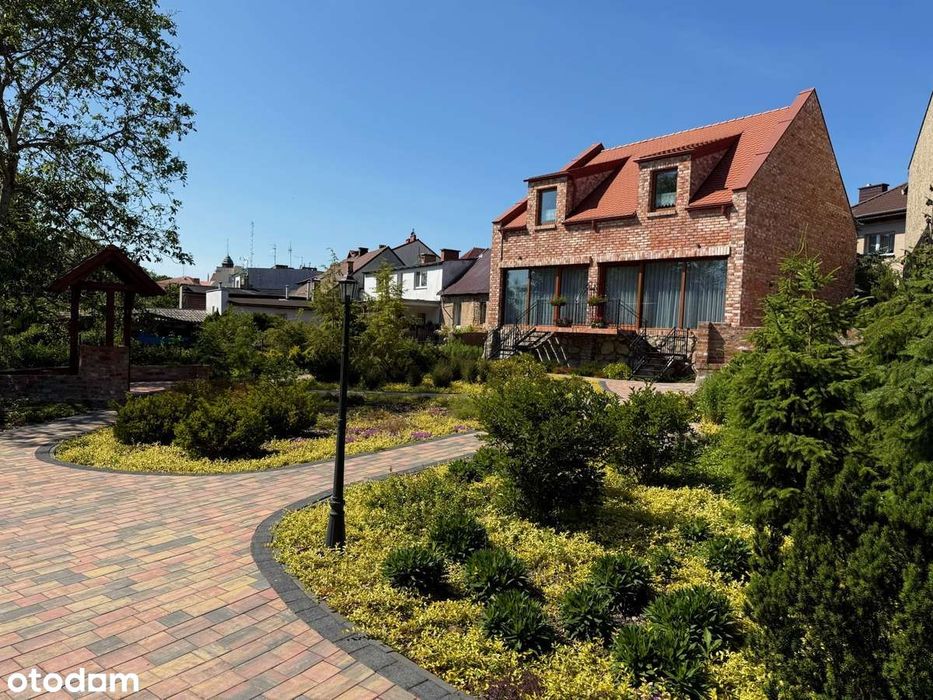 Mieszkanie w centrum. Parking, klimatyzacja. Idealne na biuro, gabinet