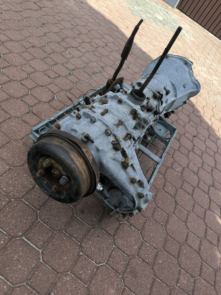 Skrzynia biegów+reduktor Nissan Patrol  2.8 , manualna.