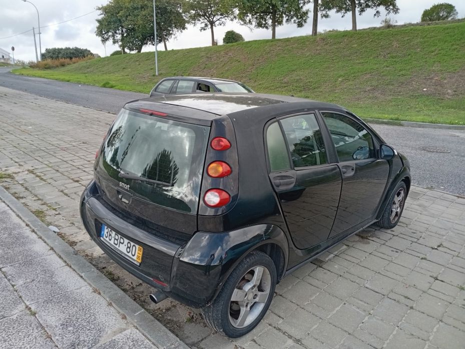 Smart for fur a diesel a trabalhar e a andar para peças não tem docume