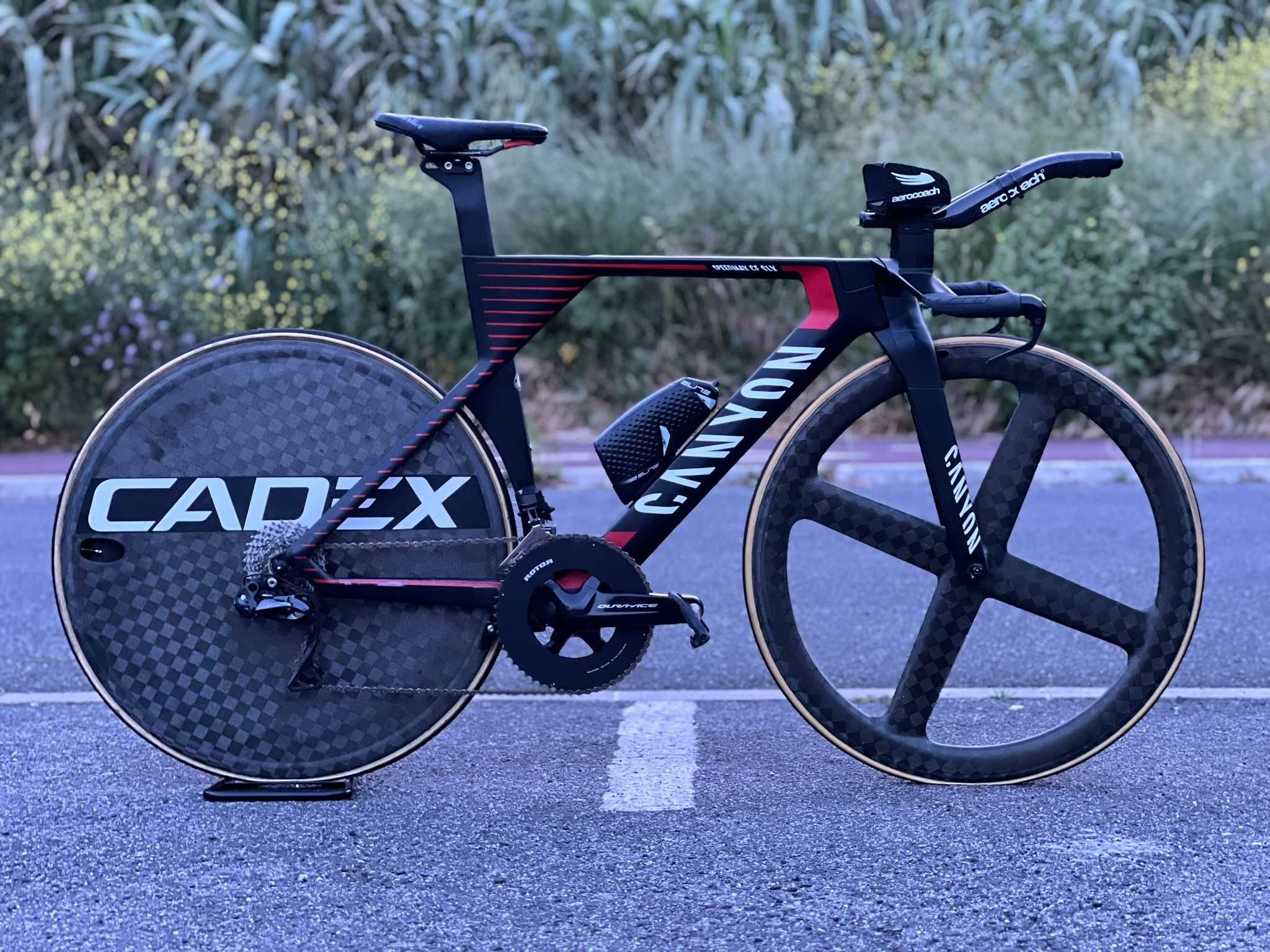 Canyon Speedmax CF SLX - Dura Ace di2 - Topo de gama