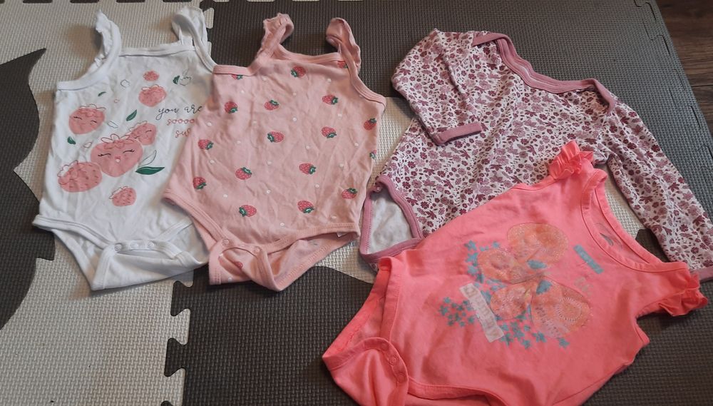 Paka body 80 falbanki i leśny print ramiączka neon