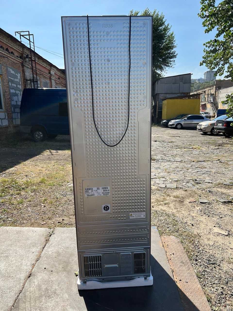 Економний холодильник Samsung RL38T602CSA, 202 cm, 390 л, Німеччина!