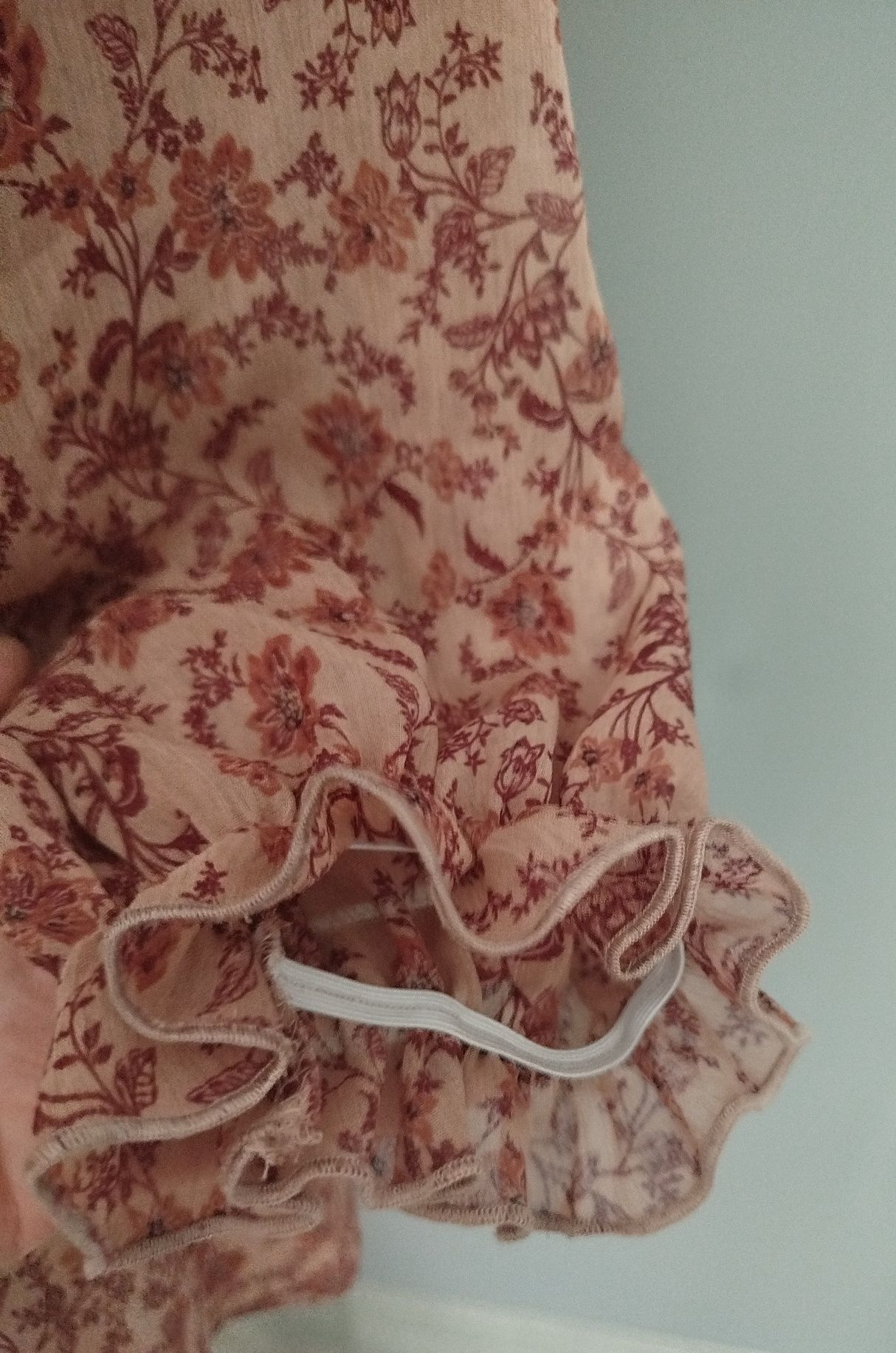 Śliczna sukienka zwiewna wzór kwiatowy L/XL