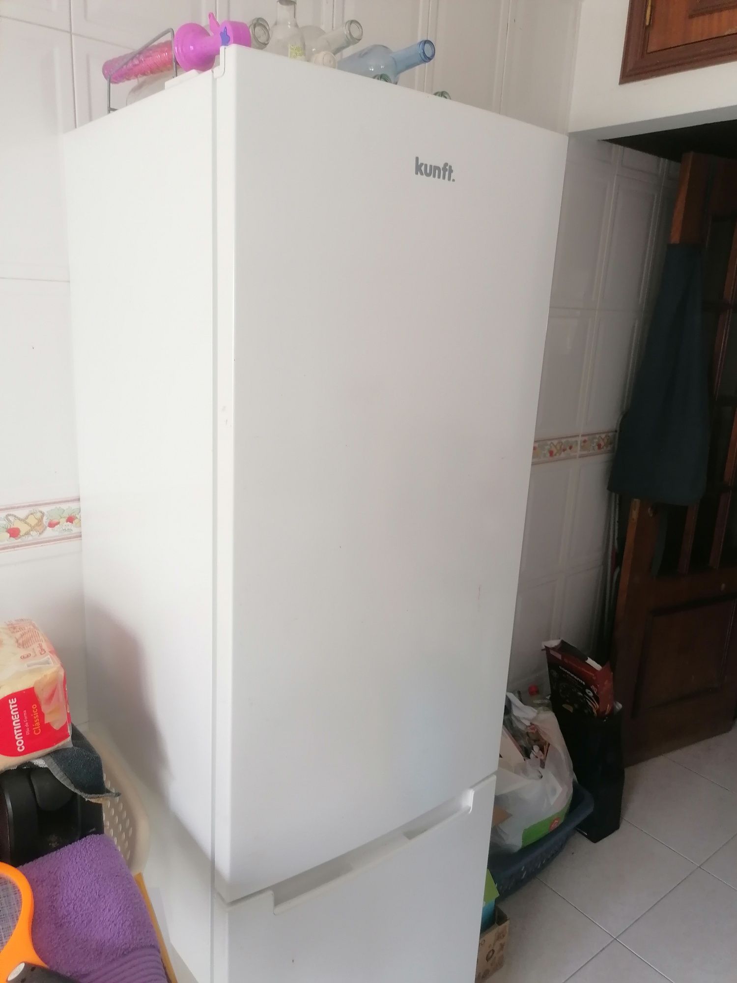 Frigorífico combinado Kunft KC8445