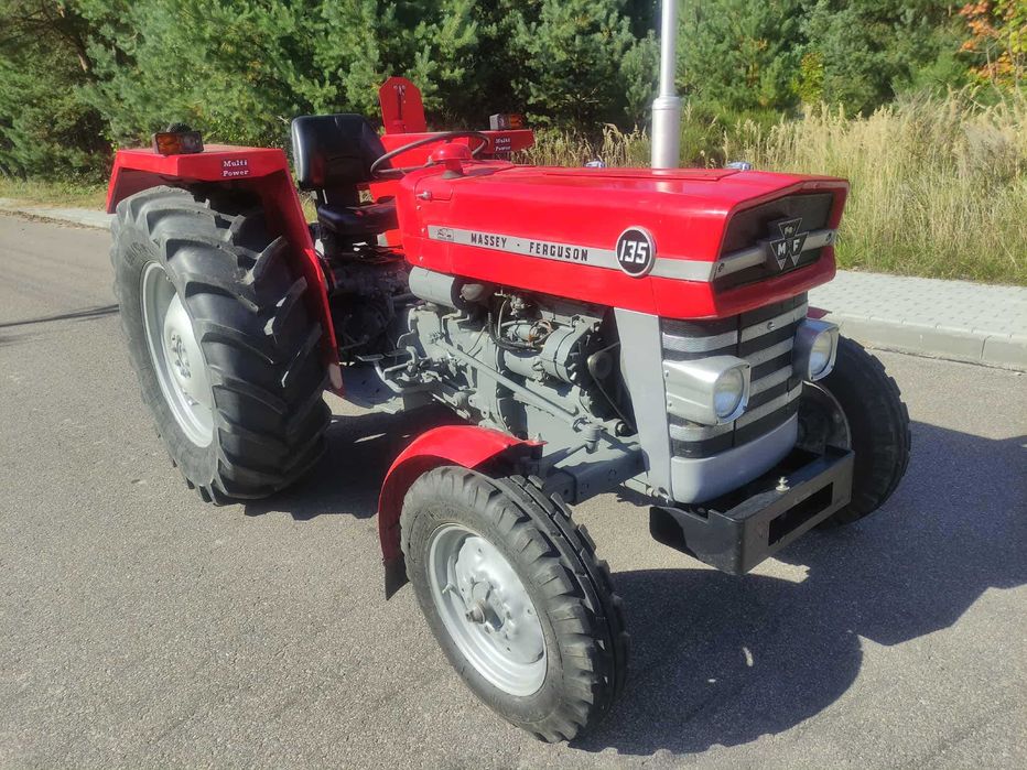 Ciągnik rolniczy Massey Ferguson 135