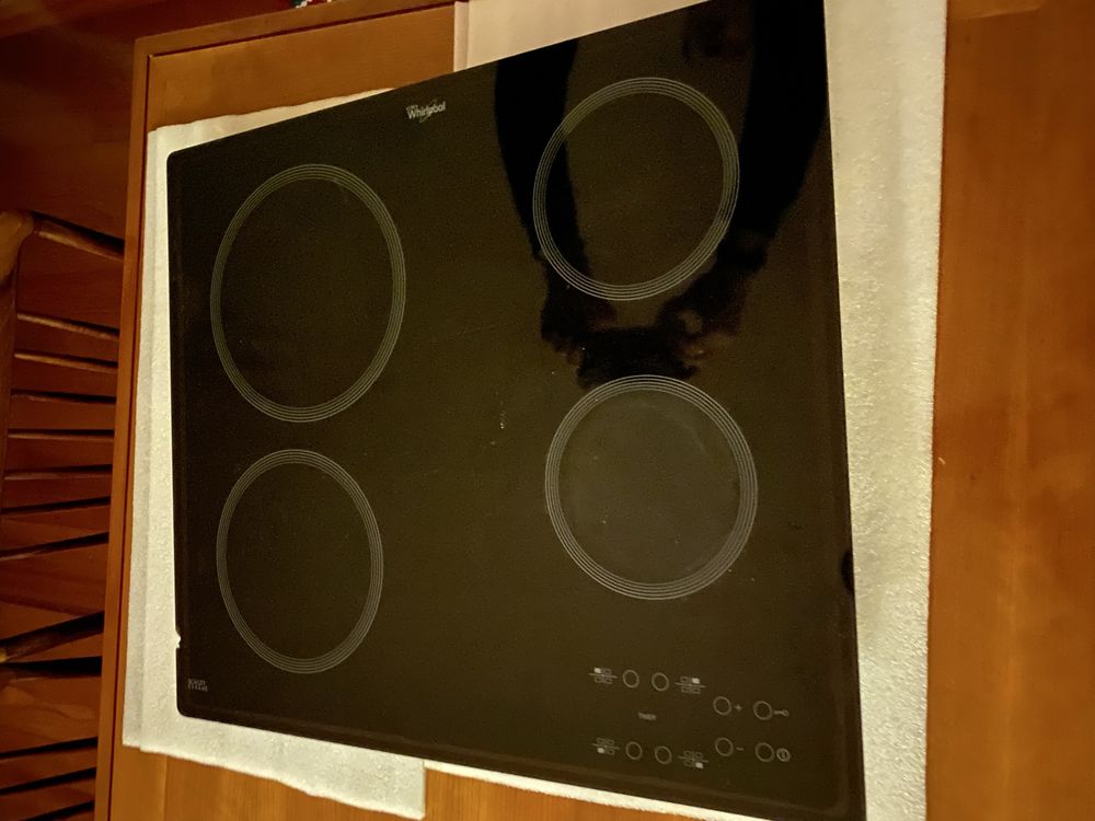 Placa vitrocerâmica whirlpool avariada, para peças