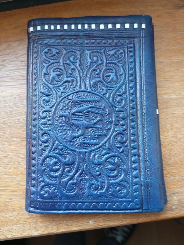 Carteira de pele azul