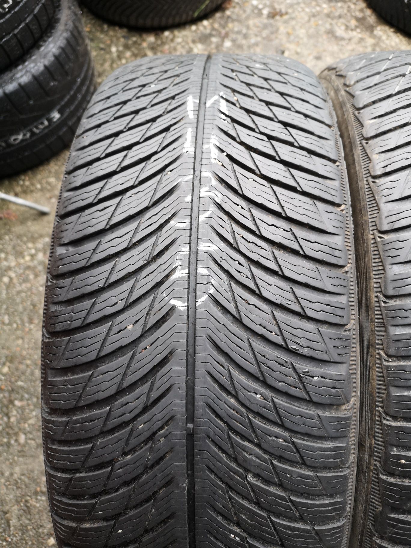 Opony zimowe 235/55/17 Michelin Alpin 6 4szt 6mm 2021r