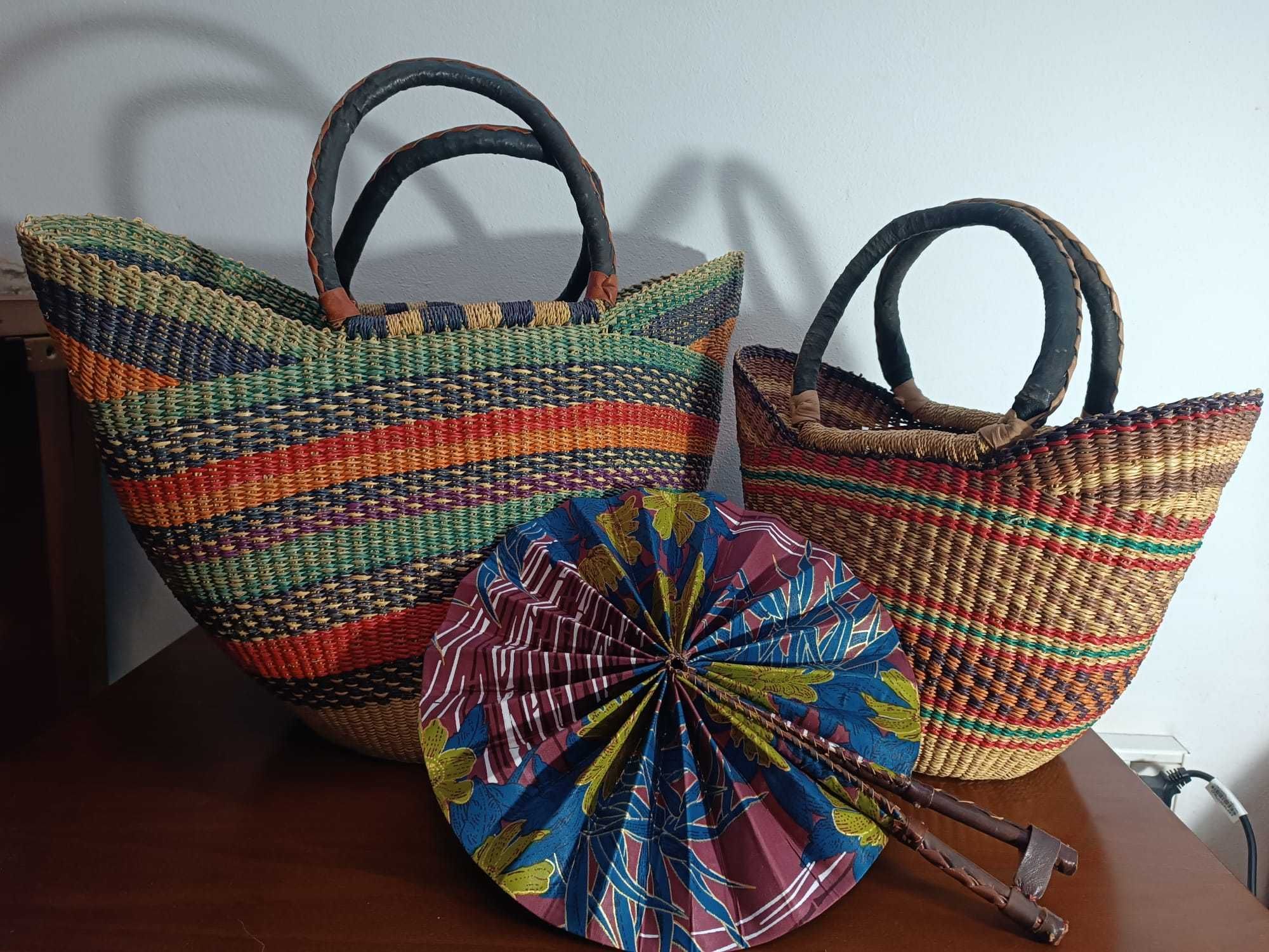 Conjunto de Sacas de Mão Africanas de Palha