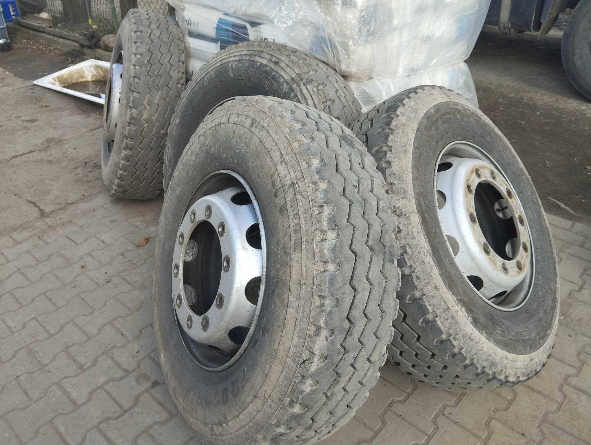 Koła  felgi opony 315 80 r22.5 .