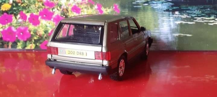 Range Rover escala 1/24 (novo)