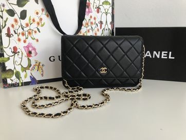 Chanel WOC Wallet On Chain mała czarna chanelka torebka pudełko