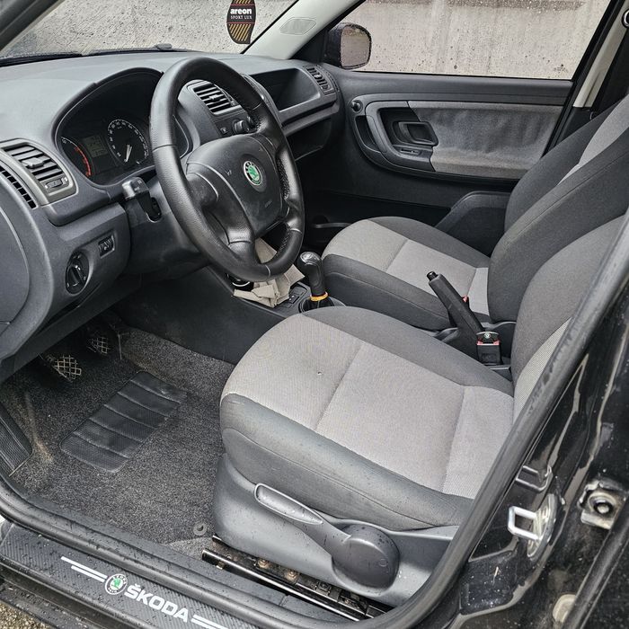 Skoda fabiaCombi  Шкода фабия