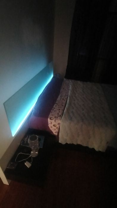 Vendo Sofá,Cama, Roupeiro e Mesa cozinha
