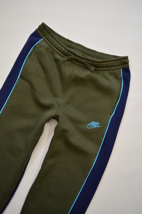 Чоловічі спортивні штани Nike