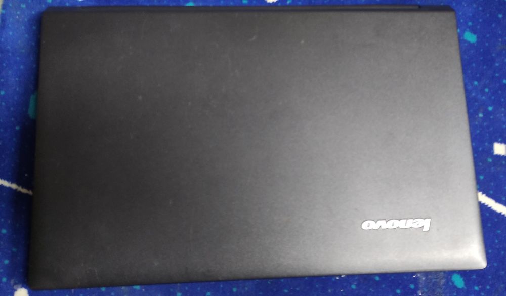 Portátil Lenovo  B590