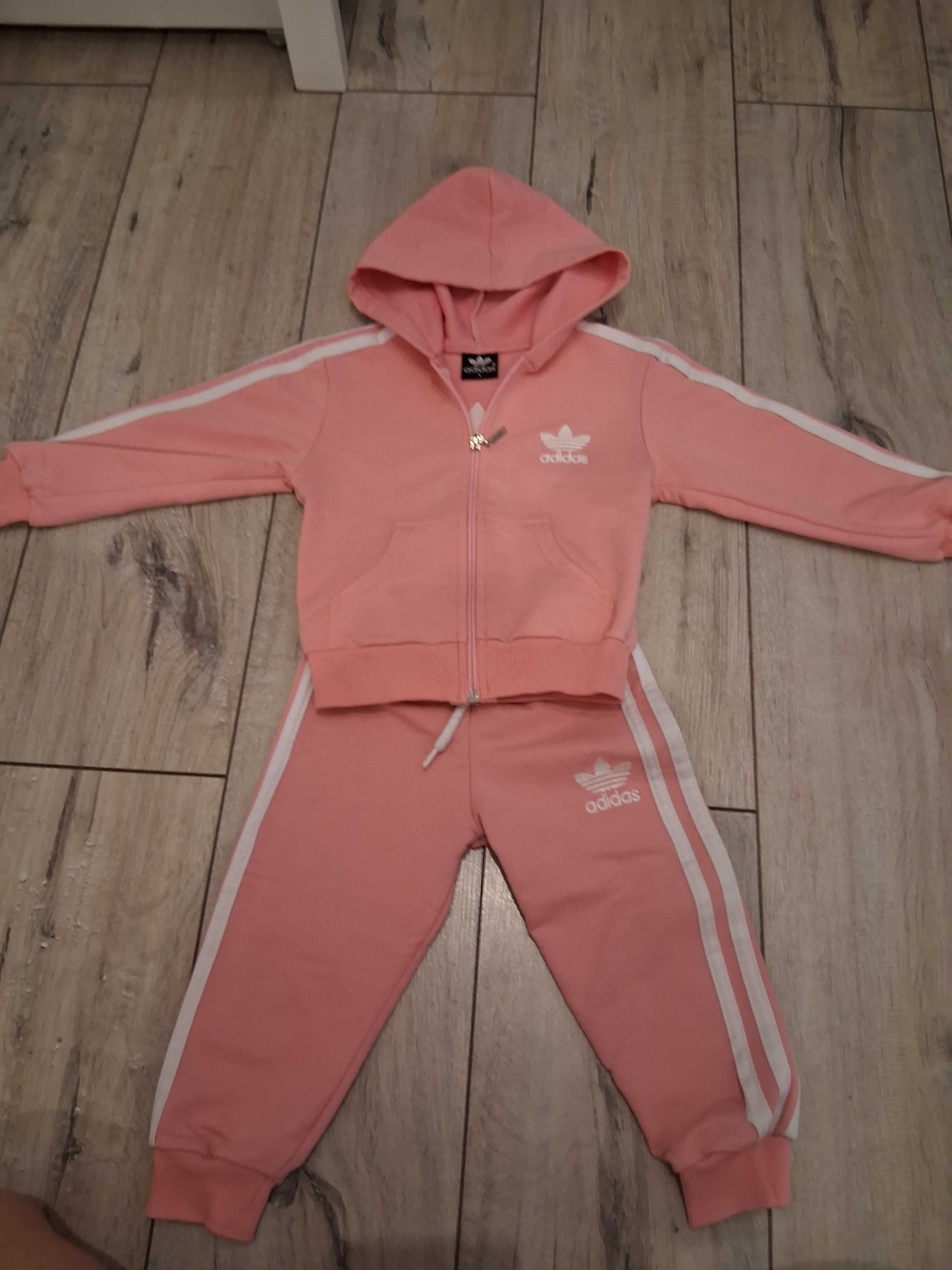 Dres adidas śliczny róż 86/92