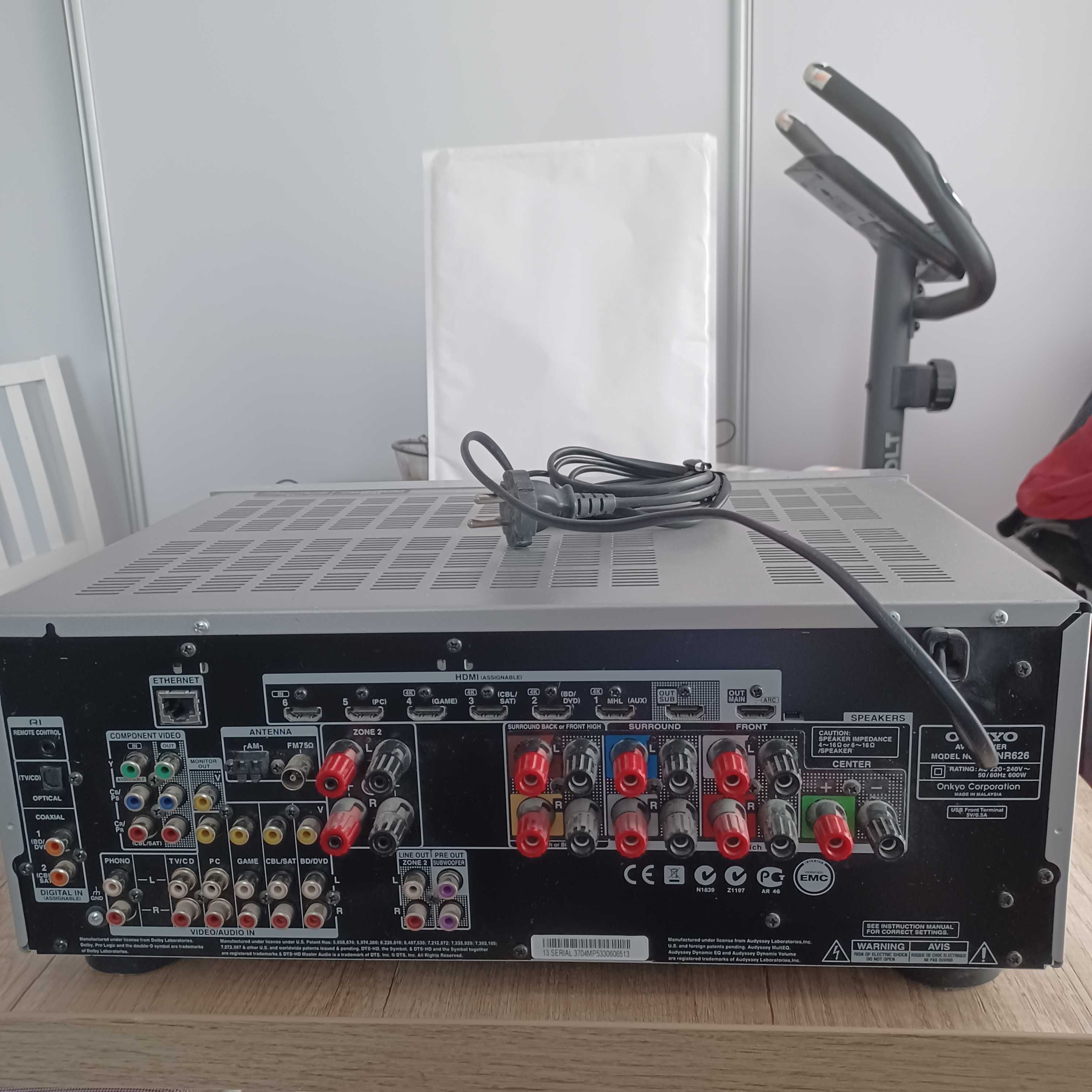 Amplituner Onkyo-626