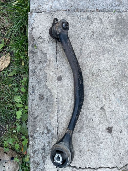 Ричаг передньої підвіски лівий БМВ х3 е83