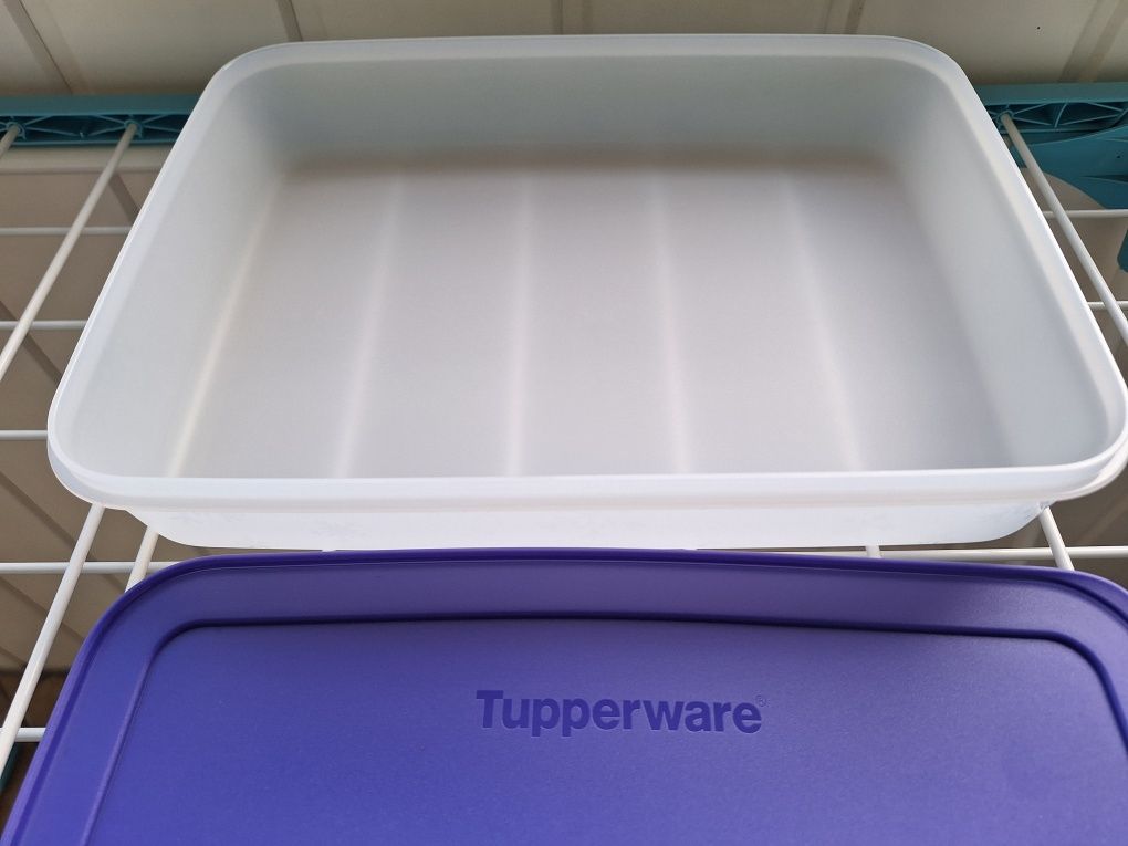 TUPPERWARE Pojemnik do mrożenia 2,25L Nowy  + gratis