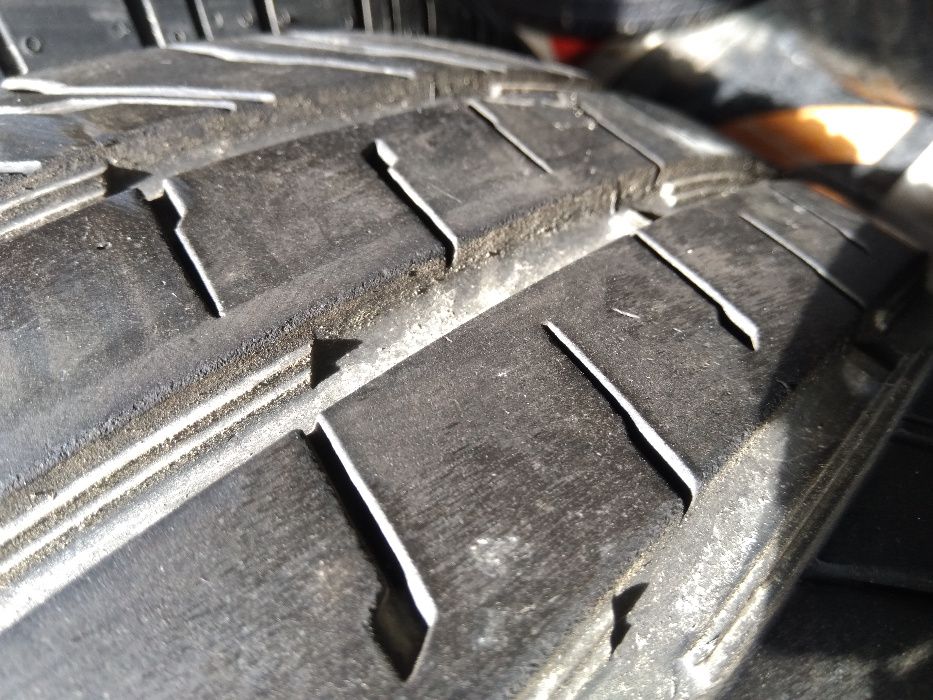 205/65R16C Continental ContiVanContact 200 Lato