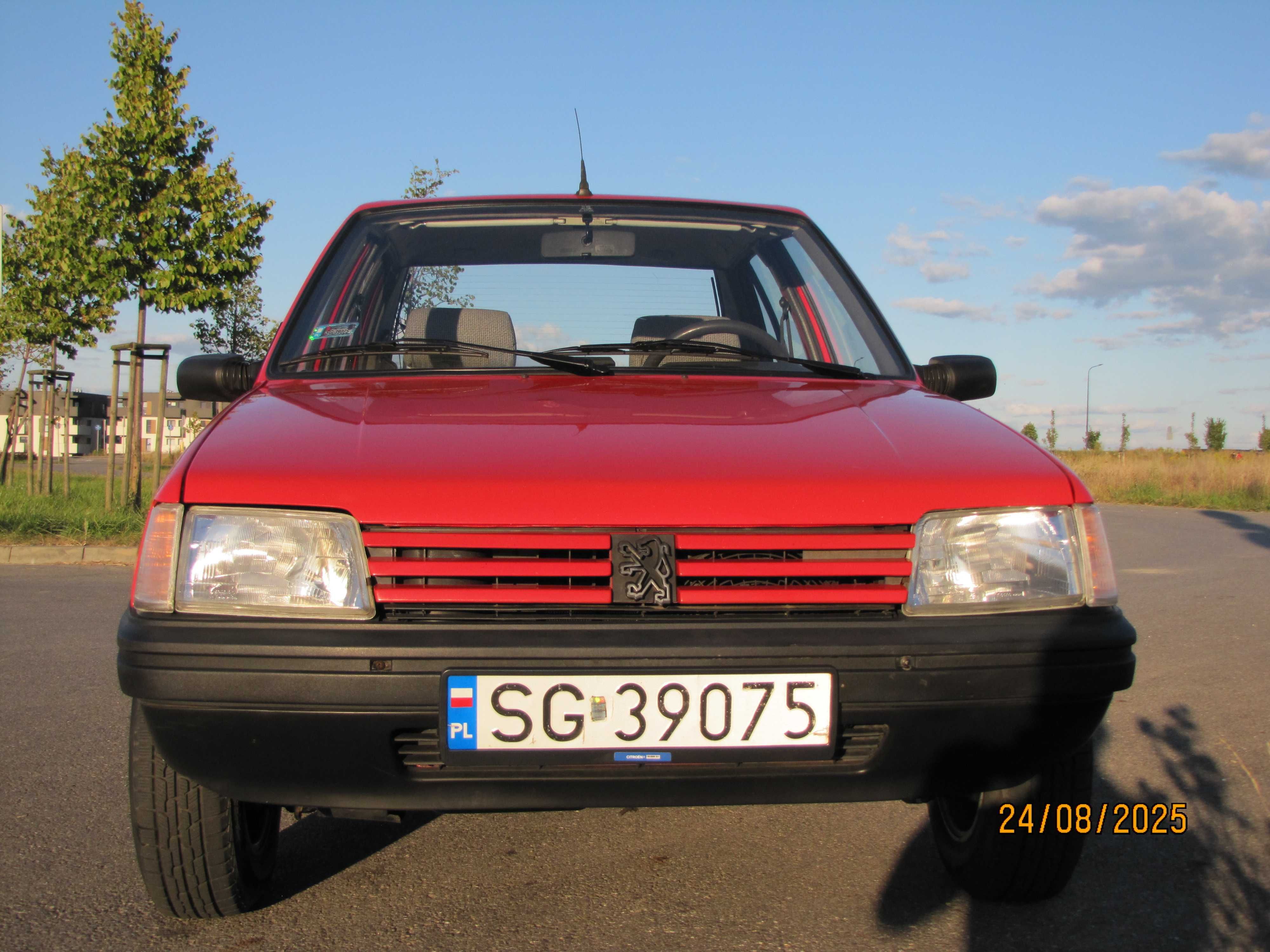 Sprzedam Peugeota 205 91rok kupiony w salonie w Polsce-F-ra zakupu